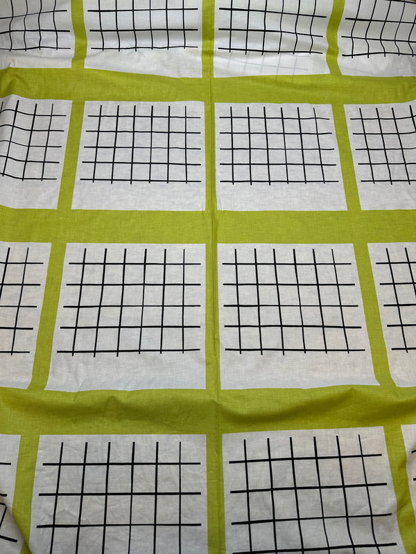 Calendar Grid on Green Cotton - 43/44" - 100% Cotton