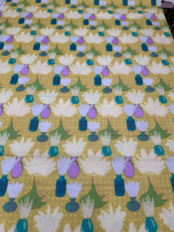 Flowers in Vases - Cotton Fabric - 44/45" Wide - 100% Cotton - sec5