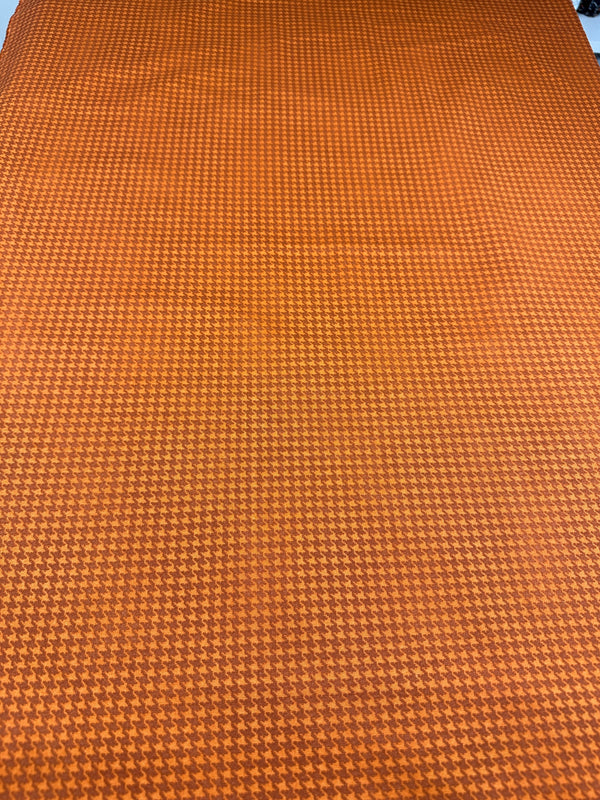 Houndstooth - Pumpkin - Cotton Fabric - 44/45" Wide - 100% Cotton AI2