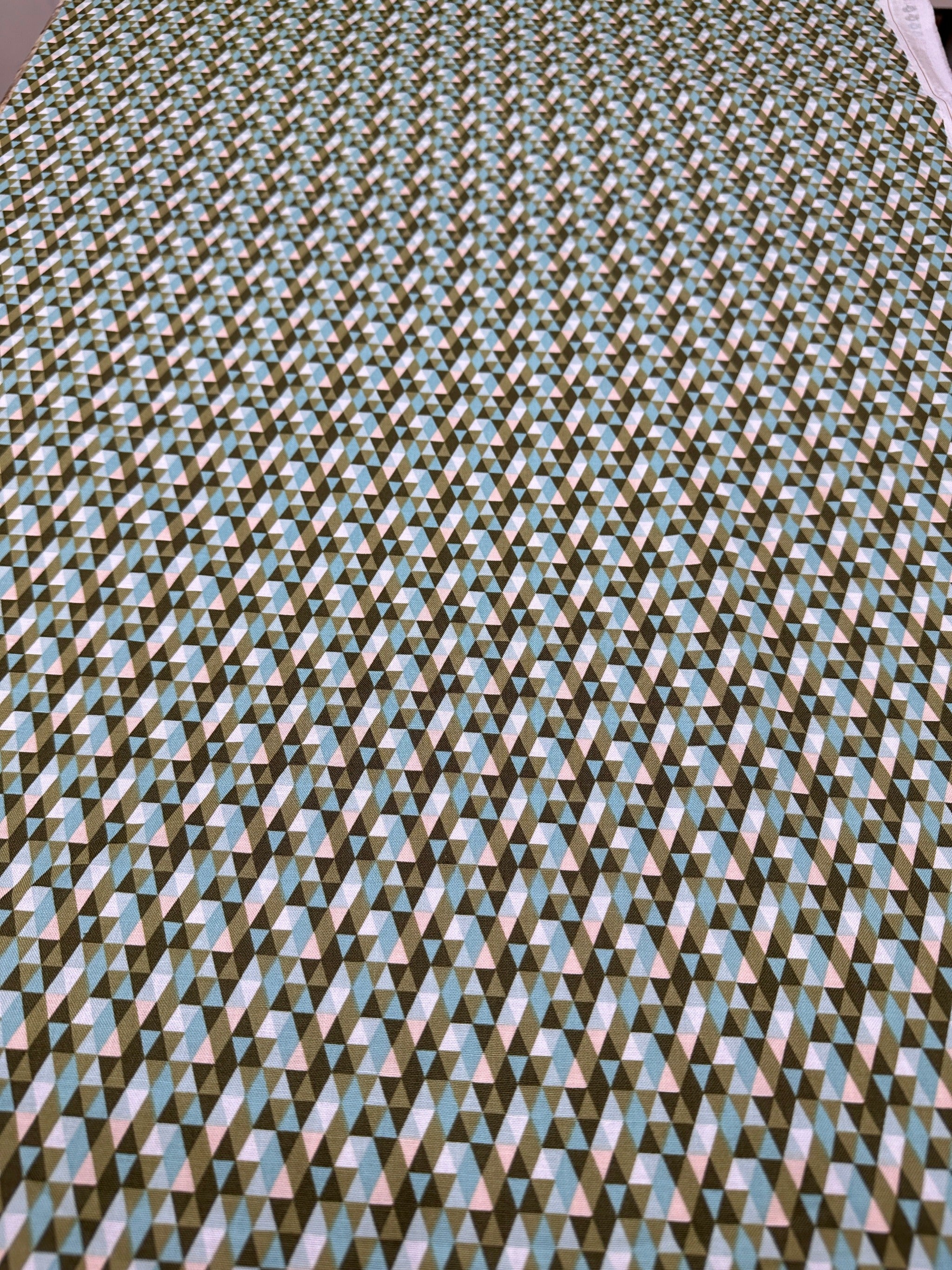 Polygon Pattern - Cotton Fabric - 44/45
